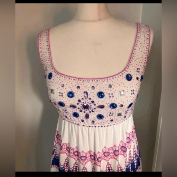 Ladies Faust Beautiful White & Purple Dress - Picture 2 of 5